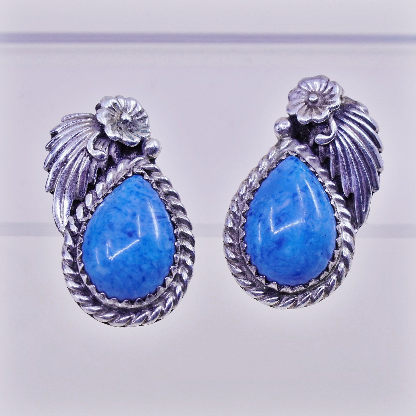 Native American earrings. Navajo Sterling 925 Silver studs sodalite flower