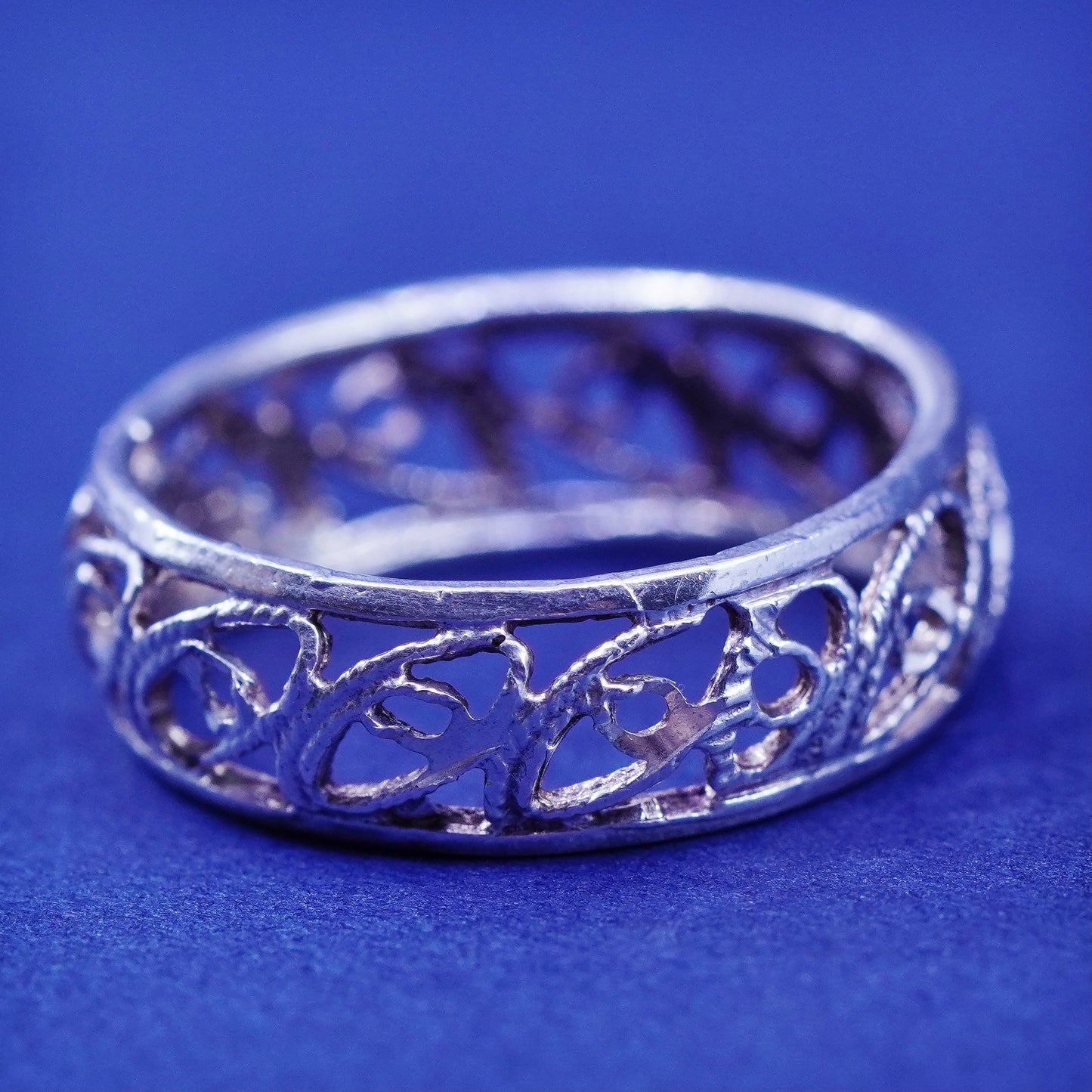 Size 6.5, vintage sterling silver handmade ring, 925 entwined leaves band