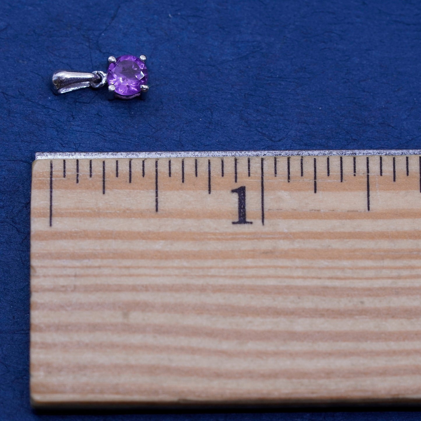 Vintage sterling 925 silver handmade tiny pendant with amethyst