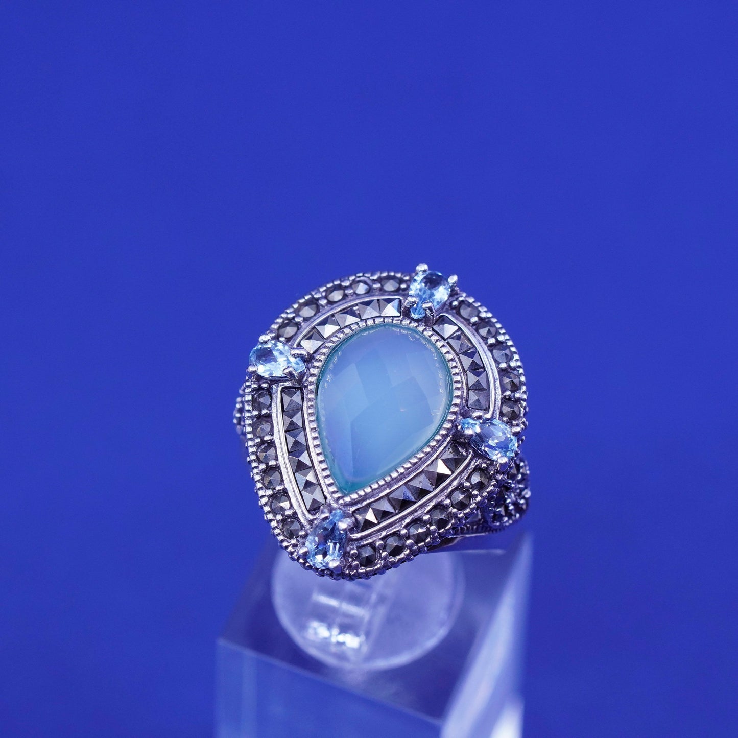 sz10, vtg 925 Sterling 925 Silver teardrop Chalcedony Cocktail Ring Marcasite