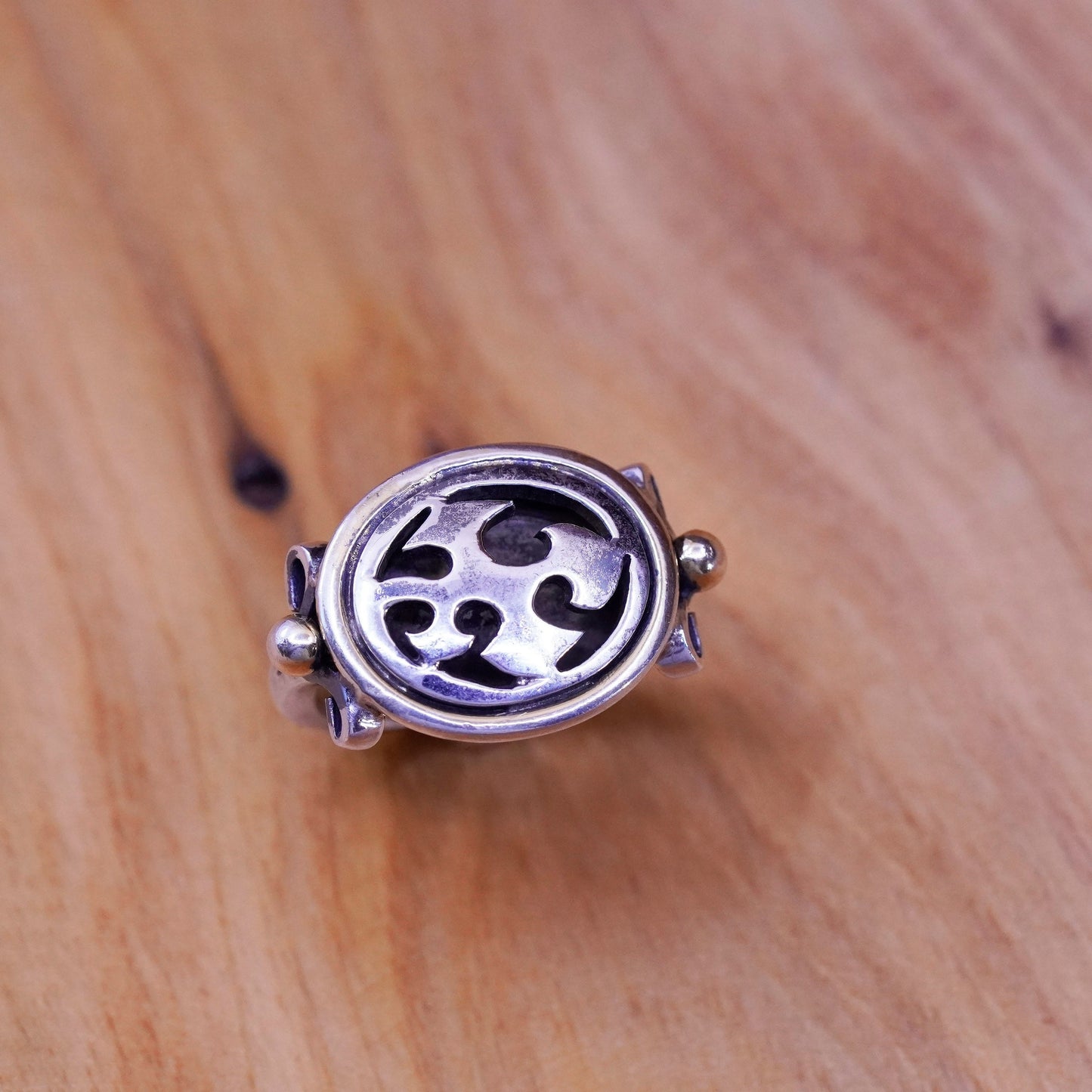 Size 5.5, Ireland two tone Sterling 925 silver handmade ribbed ring filigree