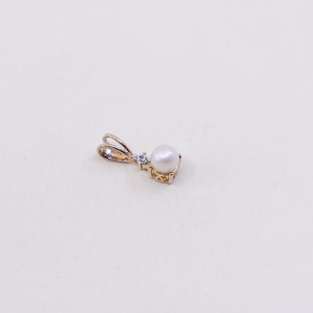 Vintage vermeil gold over sterling 925 silver pearl pendant with diamond