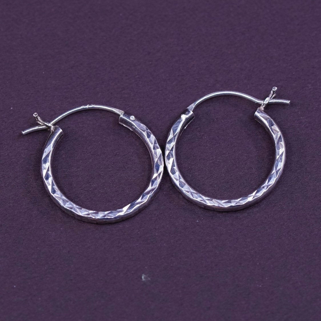 0.75", vtg Sterling silver handmade hoops, 925 diamond cut earrings