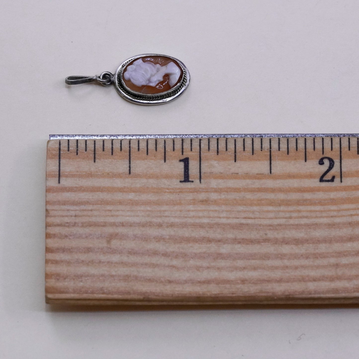 Vintage Sterling 900 silver handmade pendant with agate cameo girl