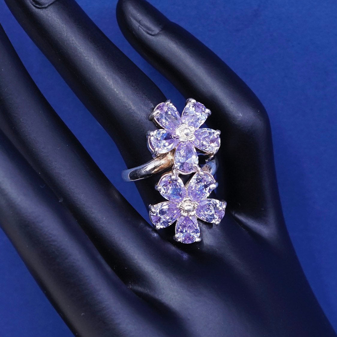 Size 6, vtg Sterling silver handmade ring, 925 flower w/ amethyst ring