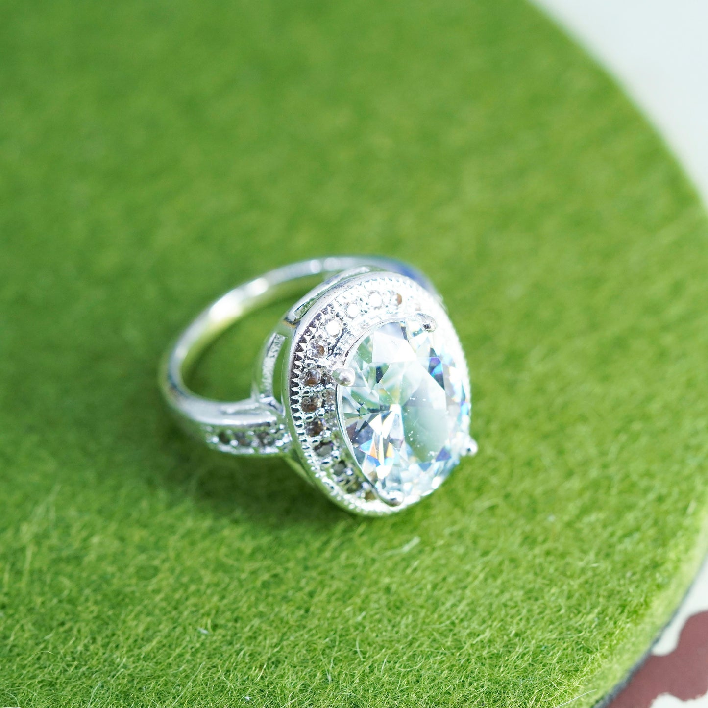 Size 7.5, vintage Sterling 925 silver with oval cz statement ring