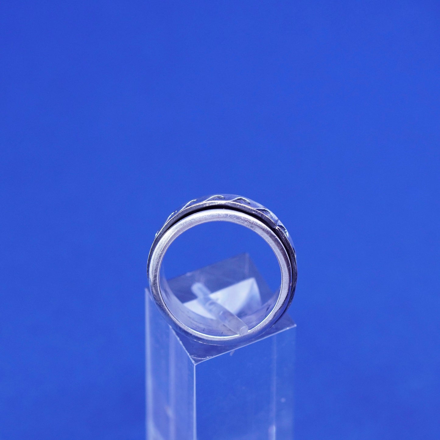Size 8.5, vintage sterling silver men’s band, 925 wave spinner ring