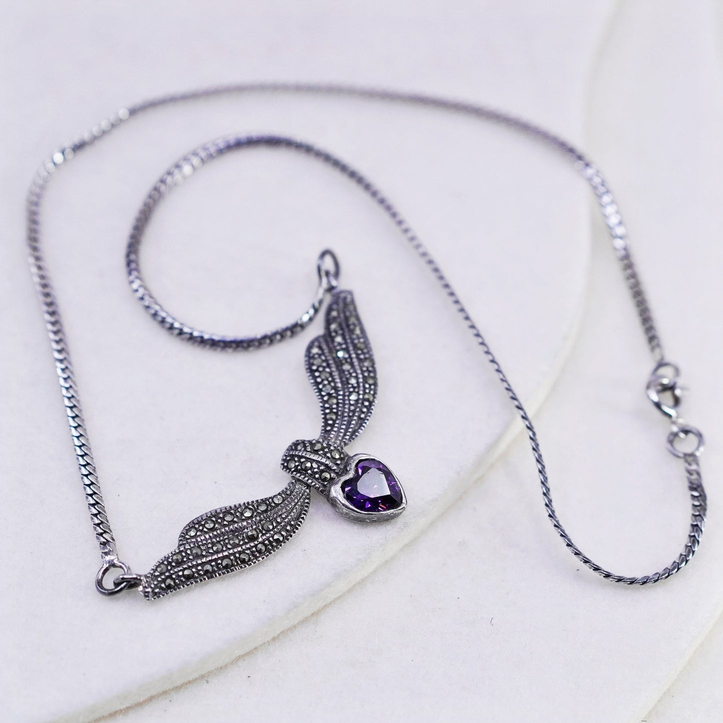 16”, Sterling 925 silver flatten curb necklace amethyst marcasite wings pendant