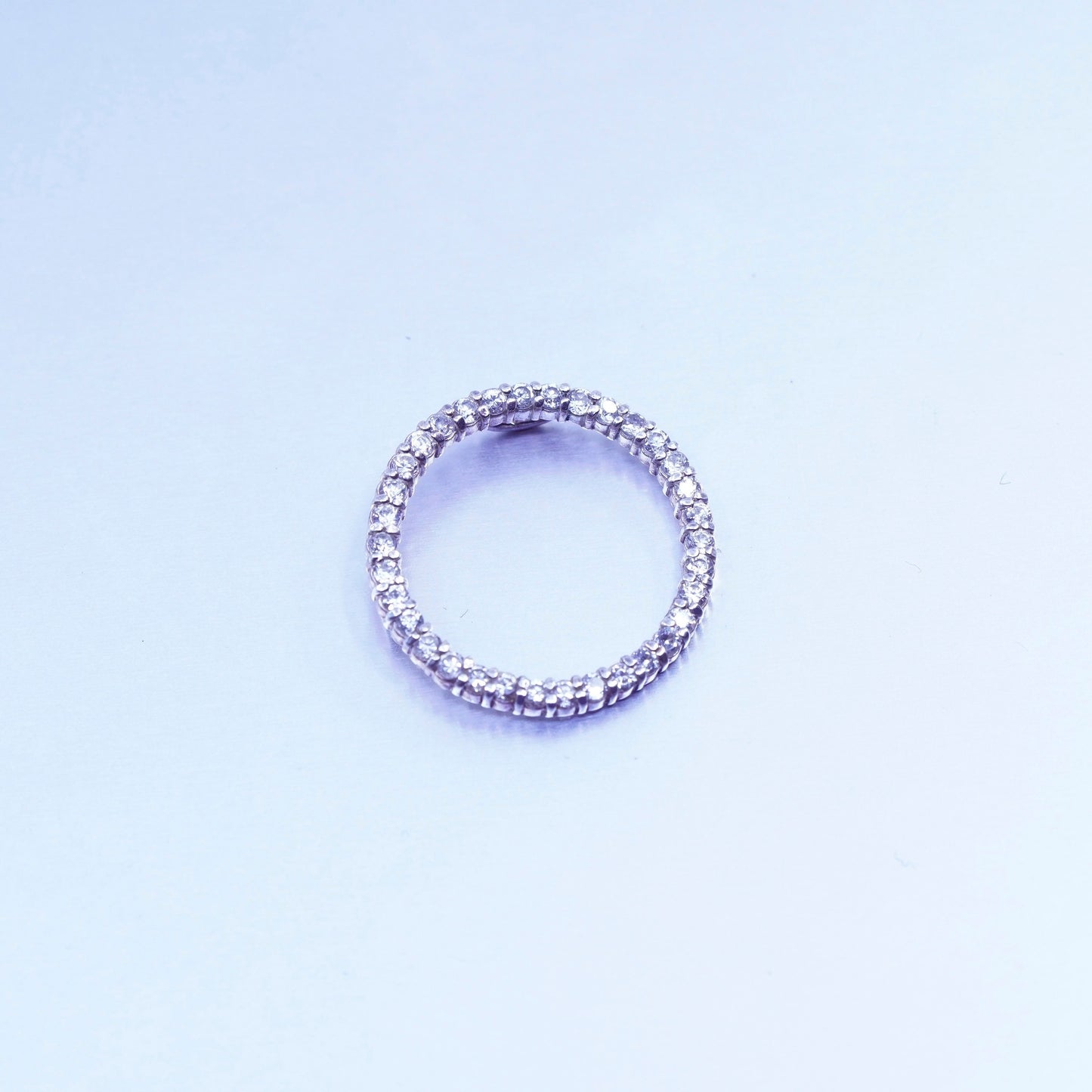 antique sterling 925 silver circle pendant with round Cz