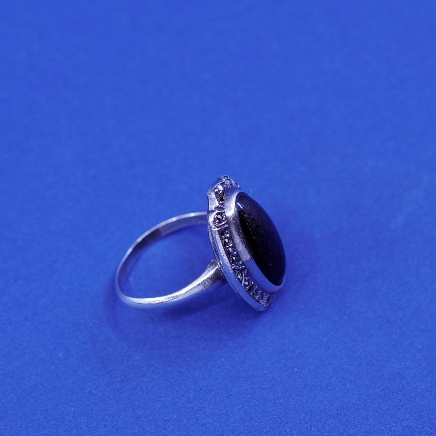 sz 8.25, vtg Sterling 925 silver handmade ring band w/ black onyx and marcasite