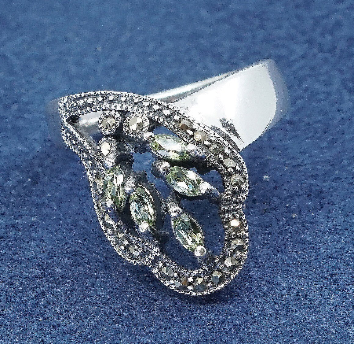 sz 7.5, vtg Sterling silver handmade statement ring, 925 w/ peridot N marcasite