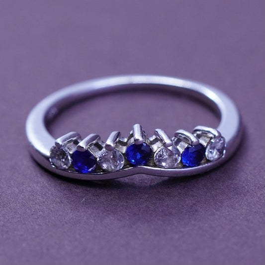 Size 6, vintage Sterling 925 silver handmade ribbed ring with blue topaz and Cz
