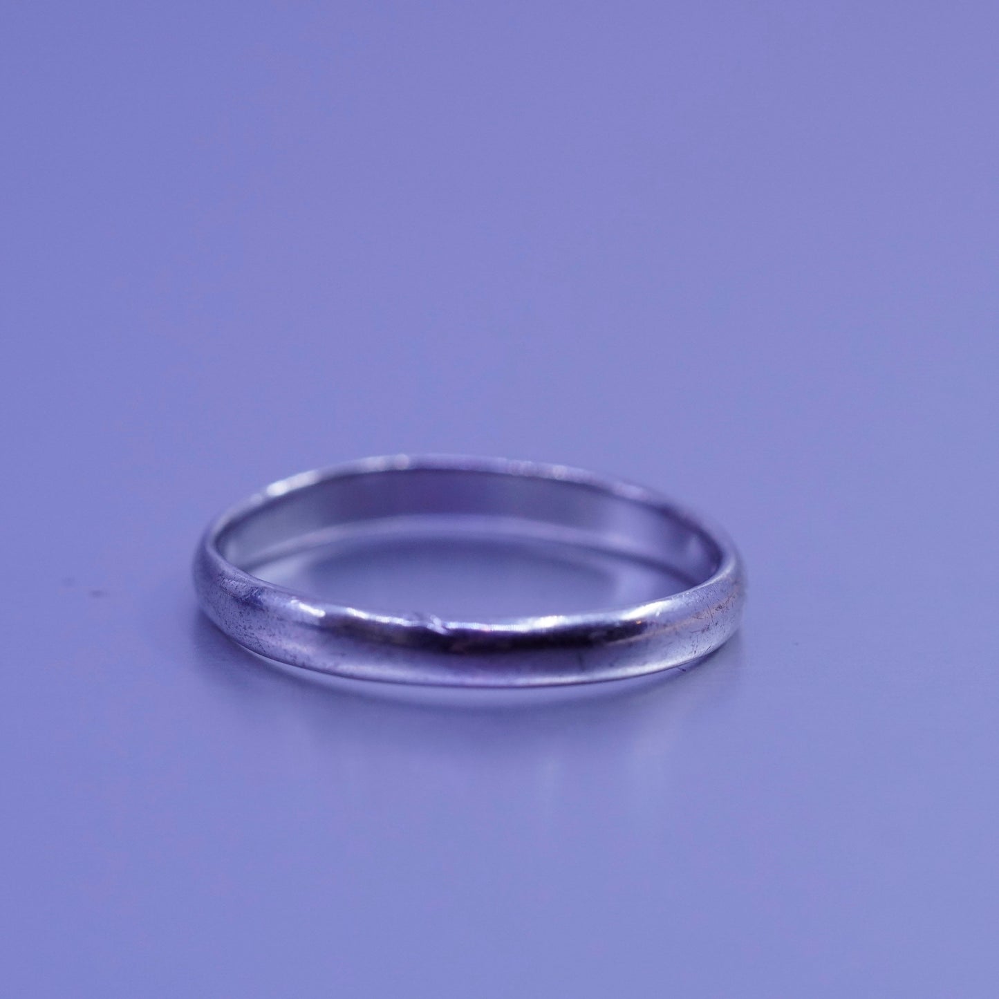 Size 7.25, vintage southwestern Sterling 925 silver wedding ring, band