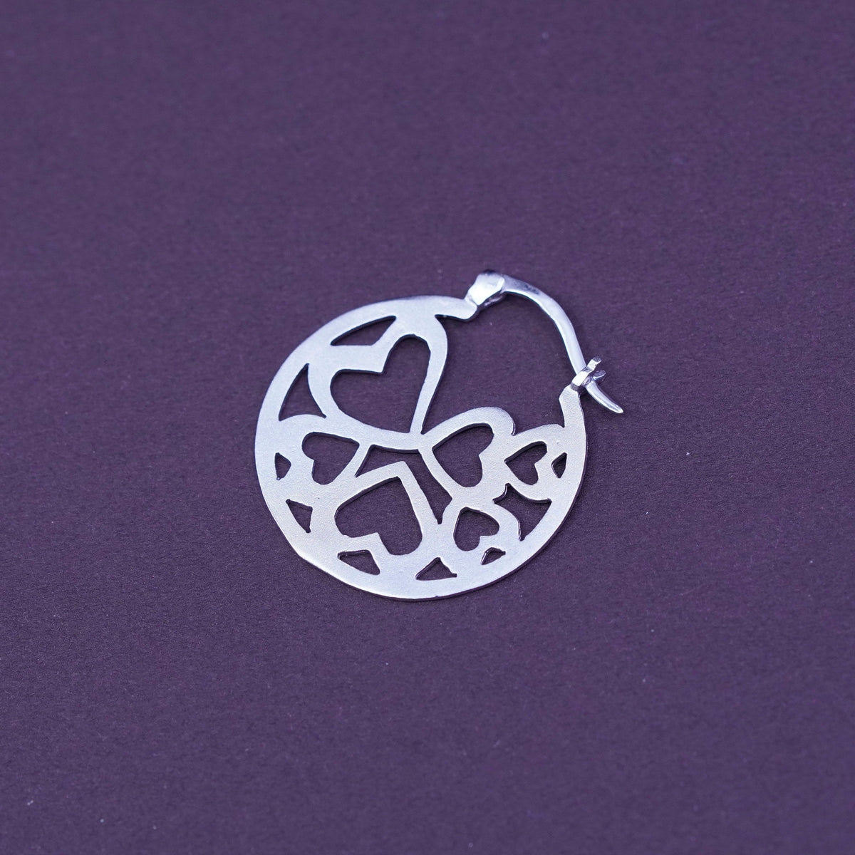1”, Sterling silver flatten matted filigree heart hoop earrings, 925 huggie