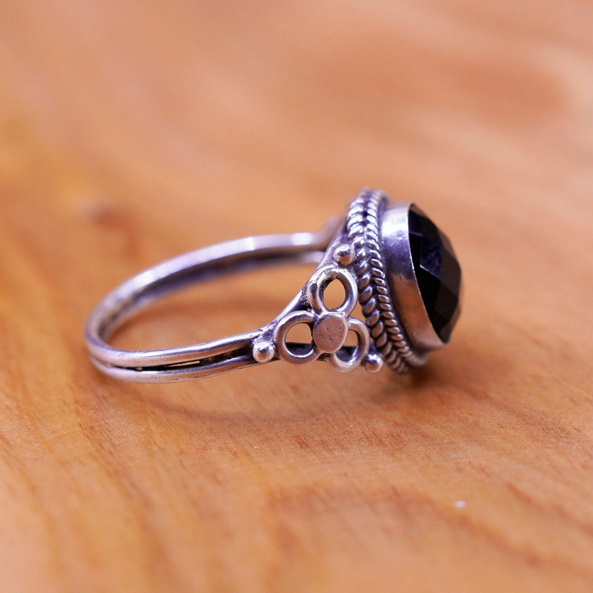 Size 6.75, vintage Sterling 925 silver handmade ring with obsidian and beads