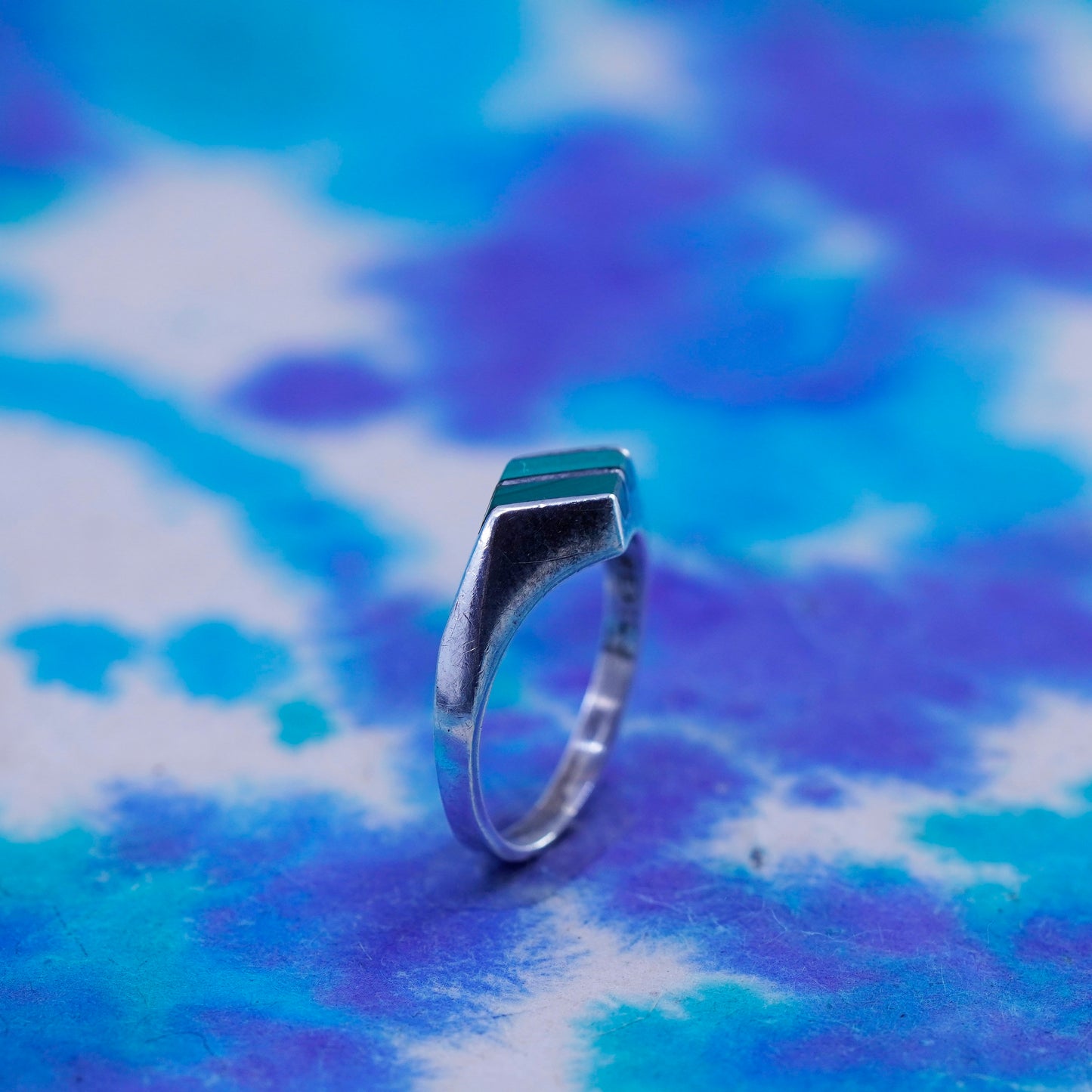 Size 4.25, vintage Sterling 925 silver handmade ring with malachite