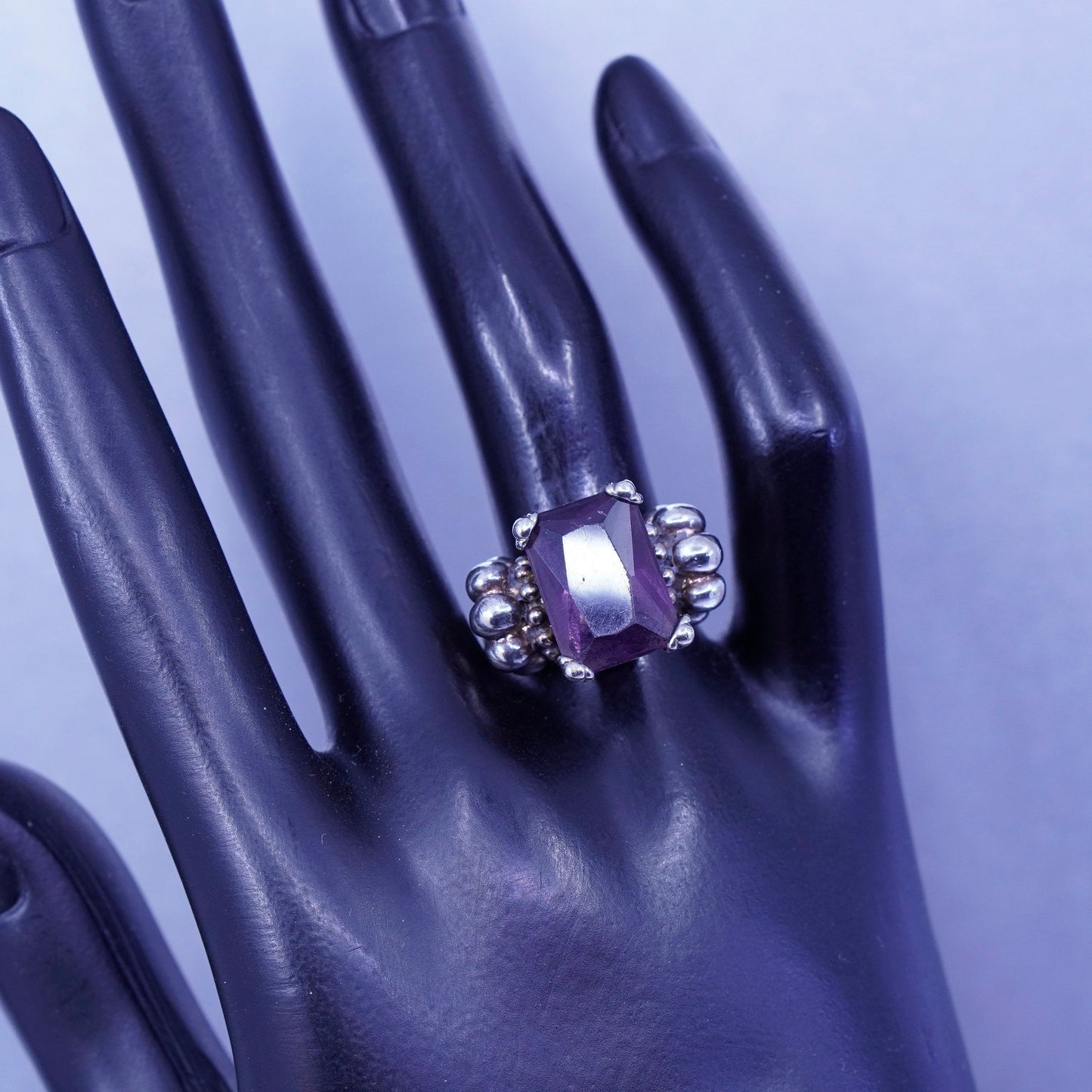 Size 8, vintage Sterling 925 silver handmade ribbed ring with amethyst