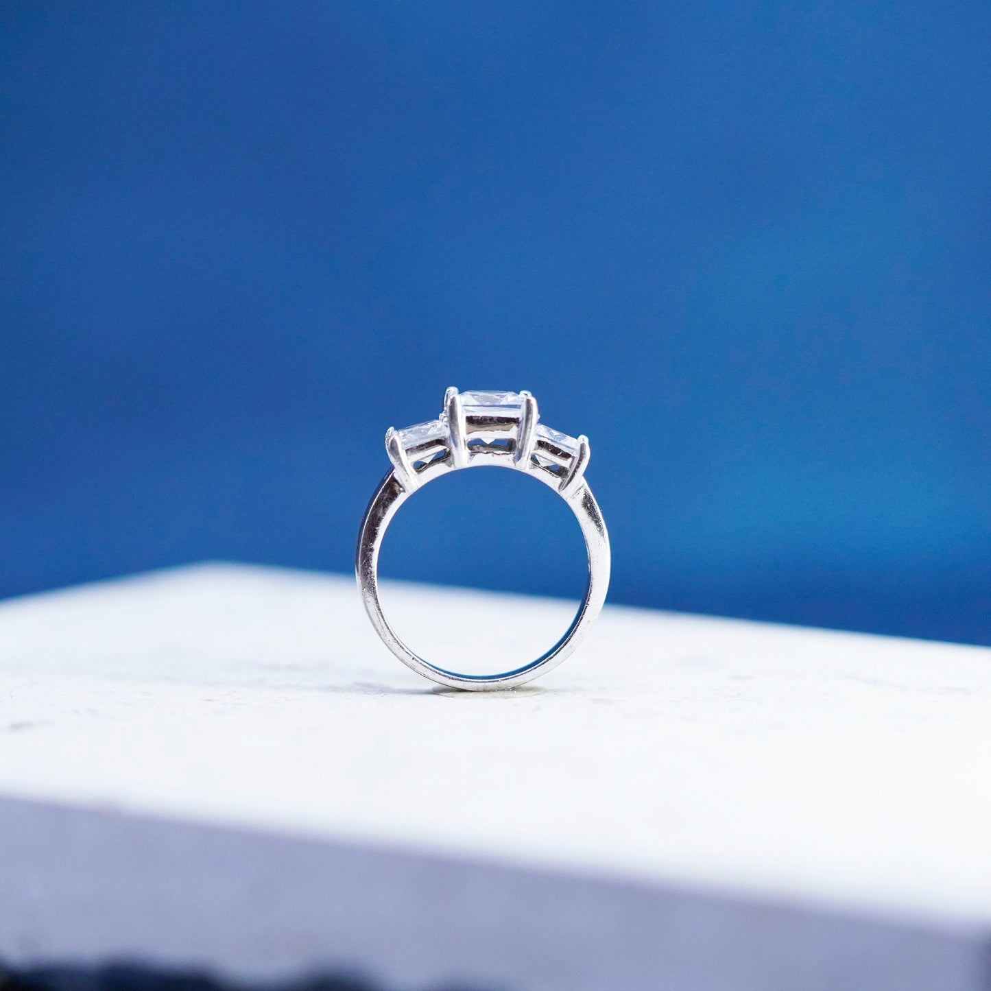Size 7, vintage Sterling 925 silver engagement ring with cz