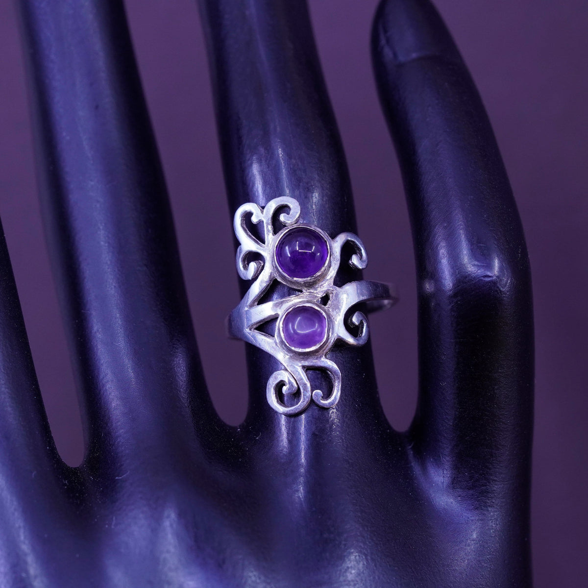 Size 5.75, vintage Sterling silver handmade ring, 925 band with amethyst