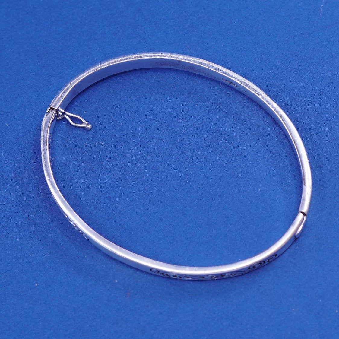 6.75", geo art Sterling silver handmade bracelet, 925 bangle, "sing as though