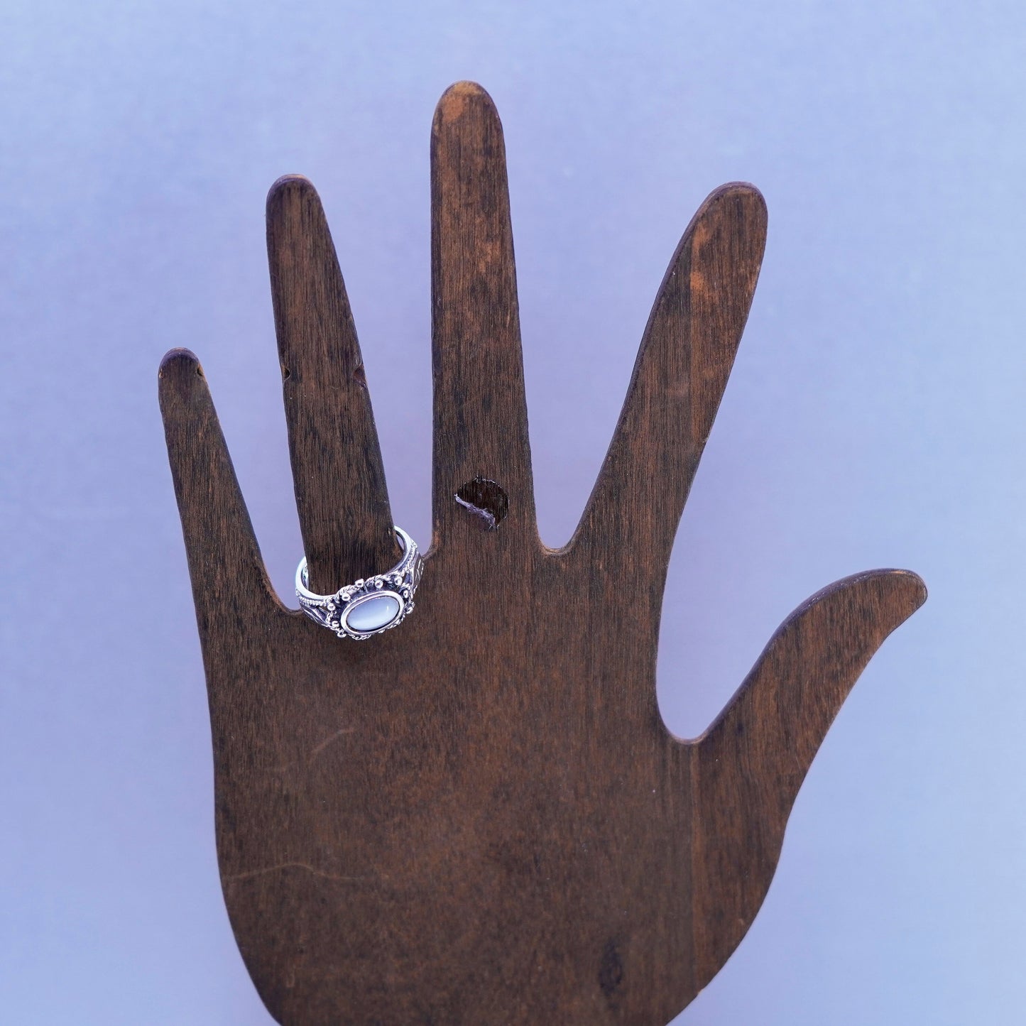 Size 7, vintage Sterling 925 silver handmade ring with white cat eye