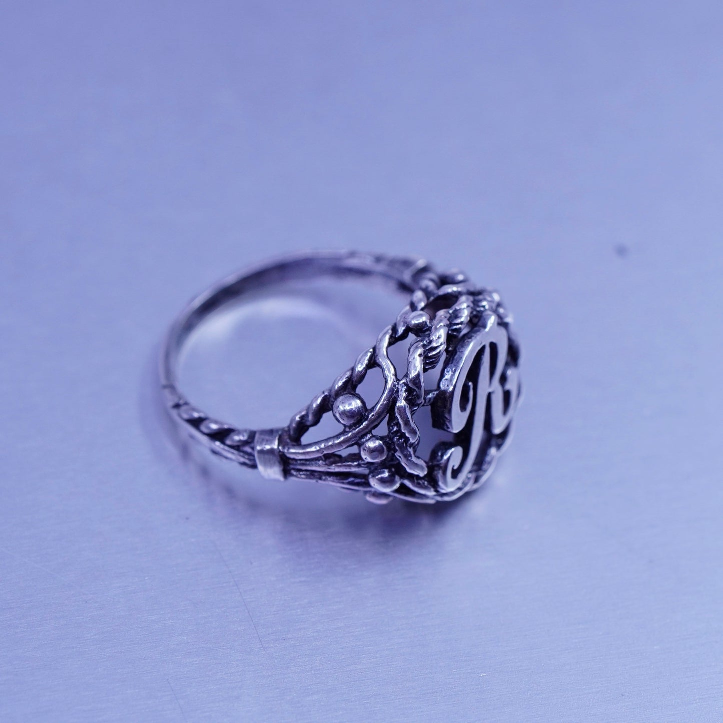 Size 5.5, vtg Sterling 925 silver stackable ring, initial letter R cable band