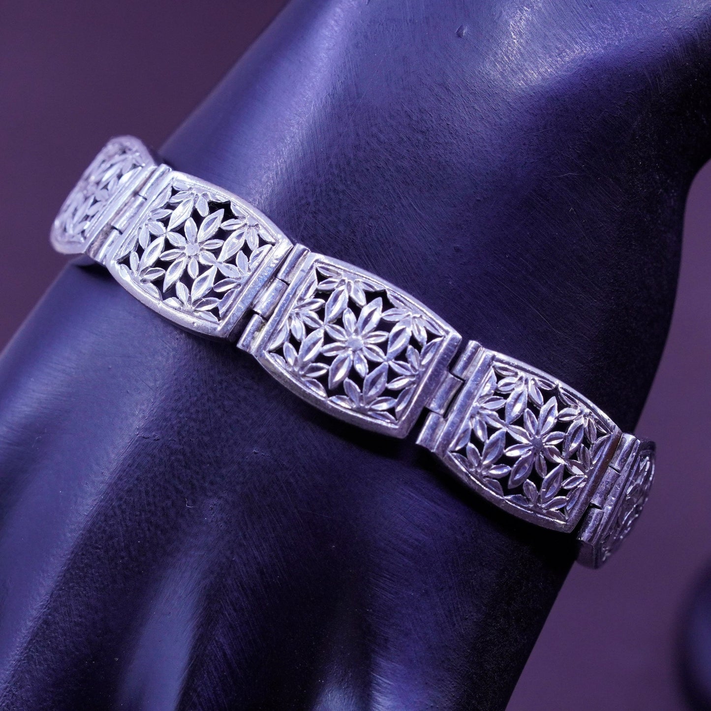 7.25”, vintage Sterling silver handmade bracelet, 925 filigree leafy links