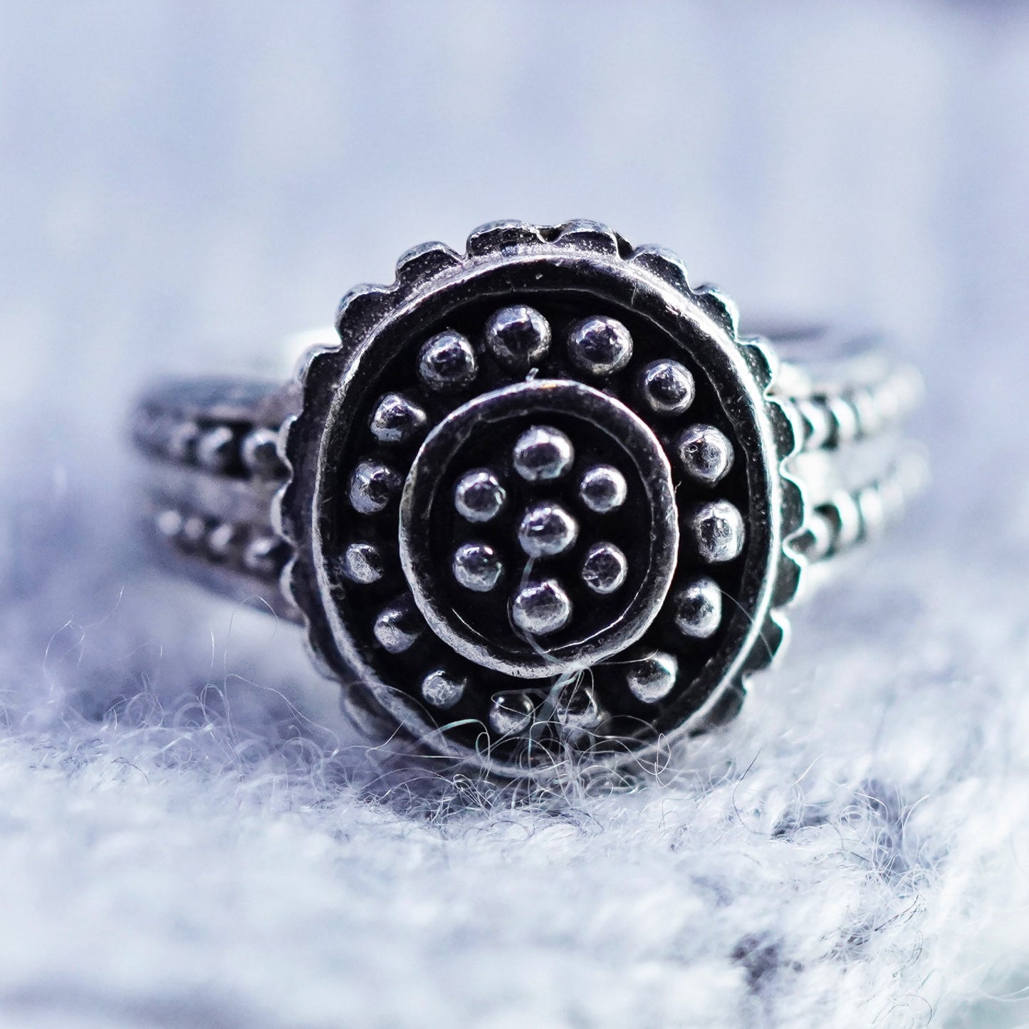 Size 5, vintage southwestern handmade Sterling 925 silver ring, beaded band