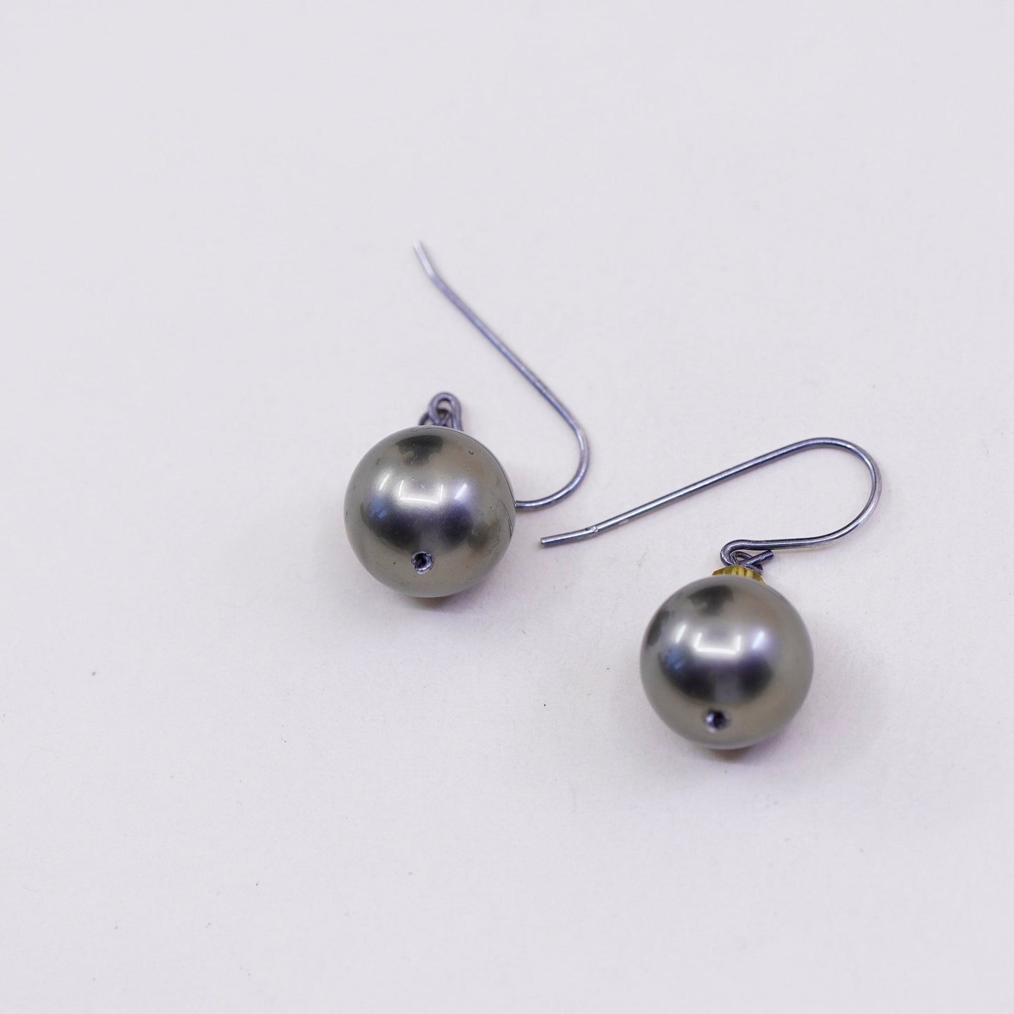 Vintage Sterling 925 silver handmade earrings with gray pearl beads