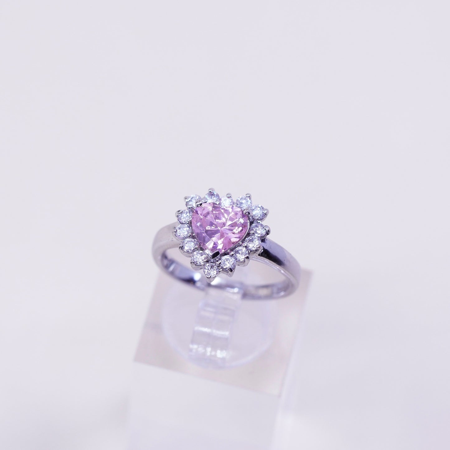 Size 6.25, 2.8g, vintage 12K white gold engagement pink heart ring with Cz
