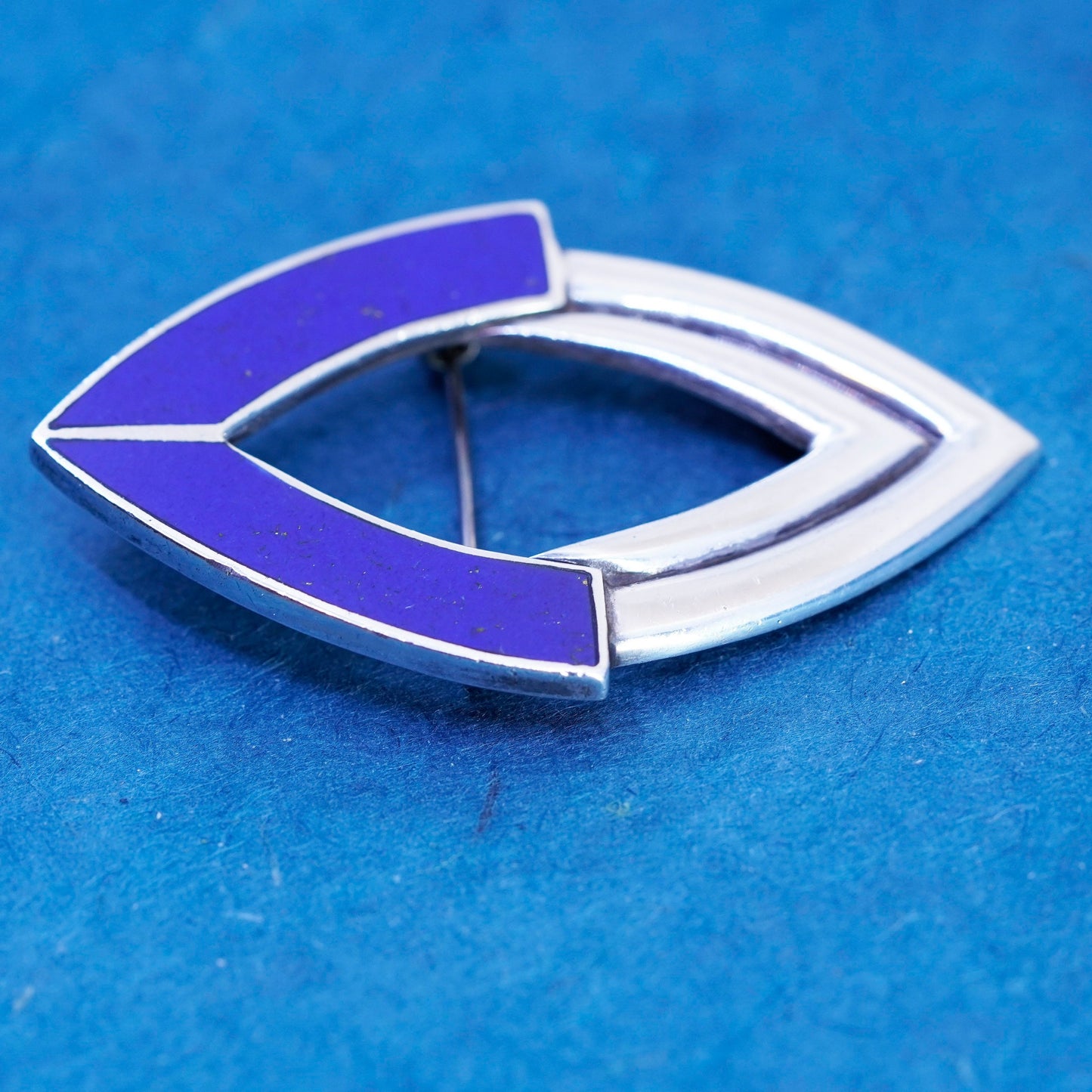 Vintage modern Sterling 925 silver handmade brooch with lapis lazuli inlay