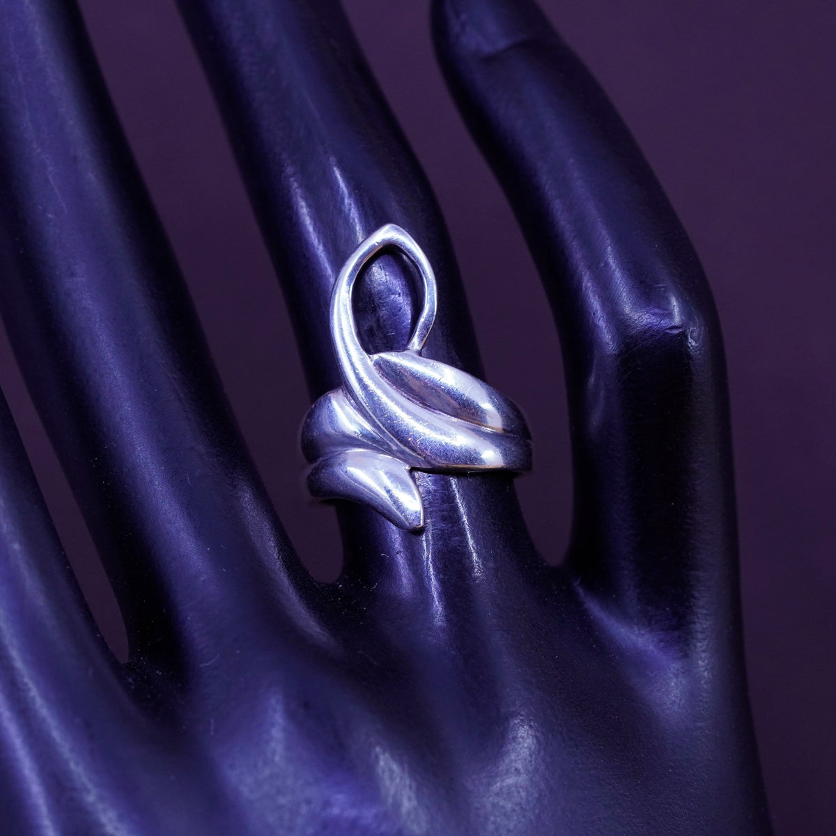 Size 6, vintage Sterling silver handmade ring, Modern 925 wavy band