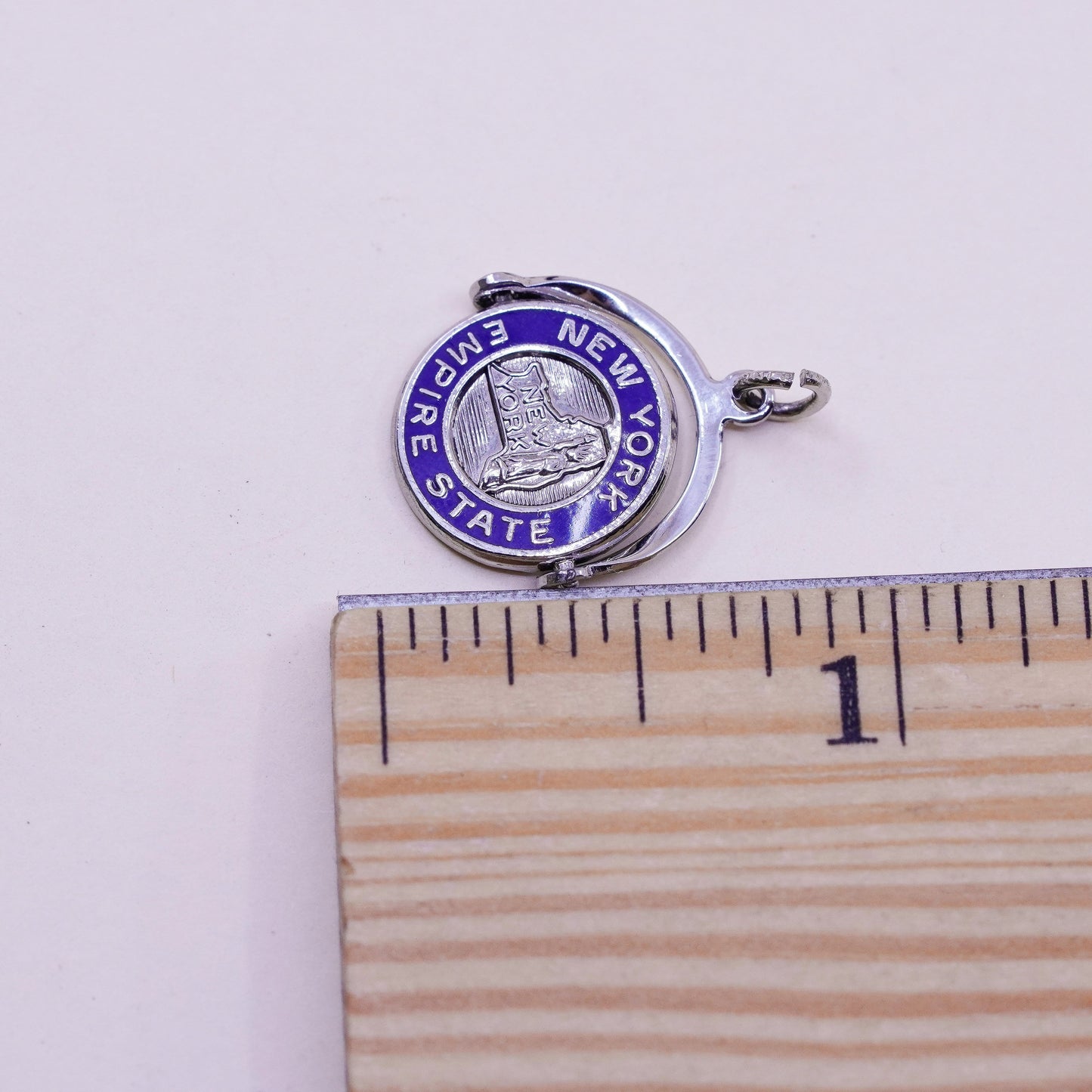 vtg Sterling 925 silver handmade pendant New York Empire State spinner charm