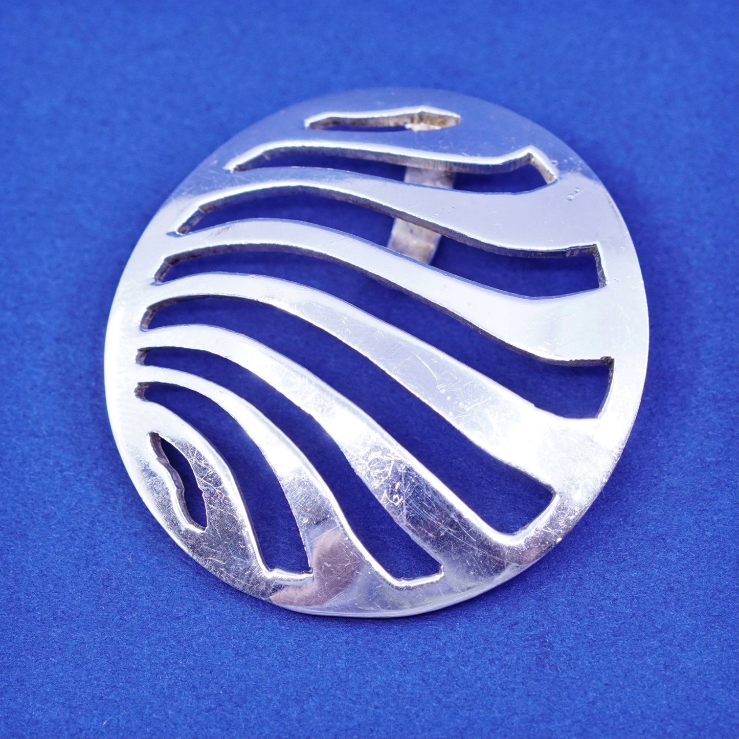 Vintage sterling silver handmade pendant, modern 925 wavy circle