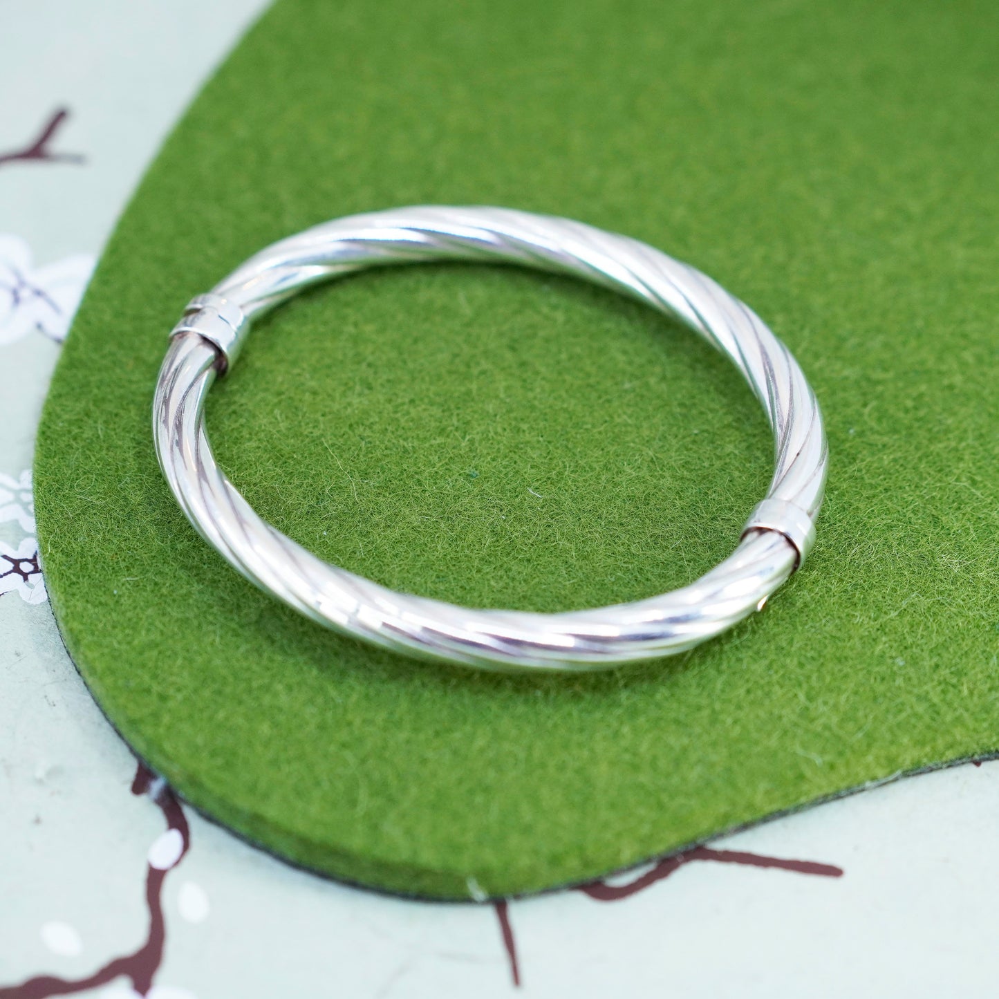 6.5”, vintage Dyadema 925 sterling silver wavy bangle bracelet