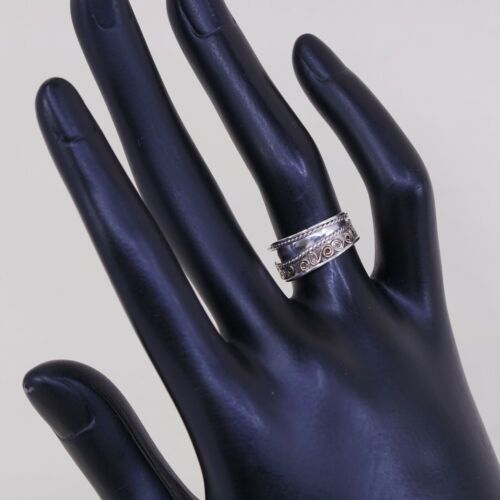Size 5, Vtg Two Tone Sterling Silver Handmade Ring 925 Band W/ Swirl Texture
