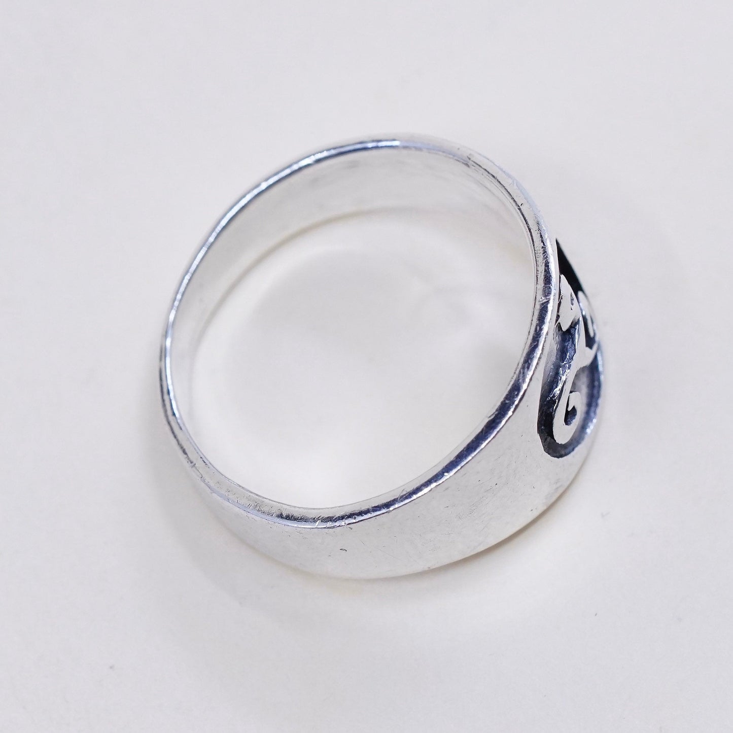 Size 7, vintage mexico sterling 925 silver handmade ring embossed swirl