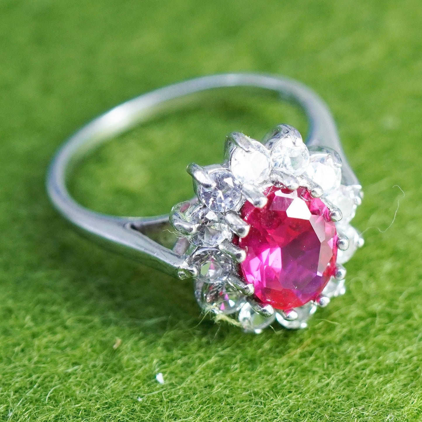 Size 7, Vintage sterling 925 silver ring with oval ruby and cz around