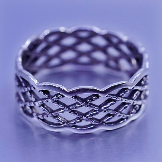 Size 7.5, vintage Sterling 925 silver handmade ring, filigree band