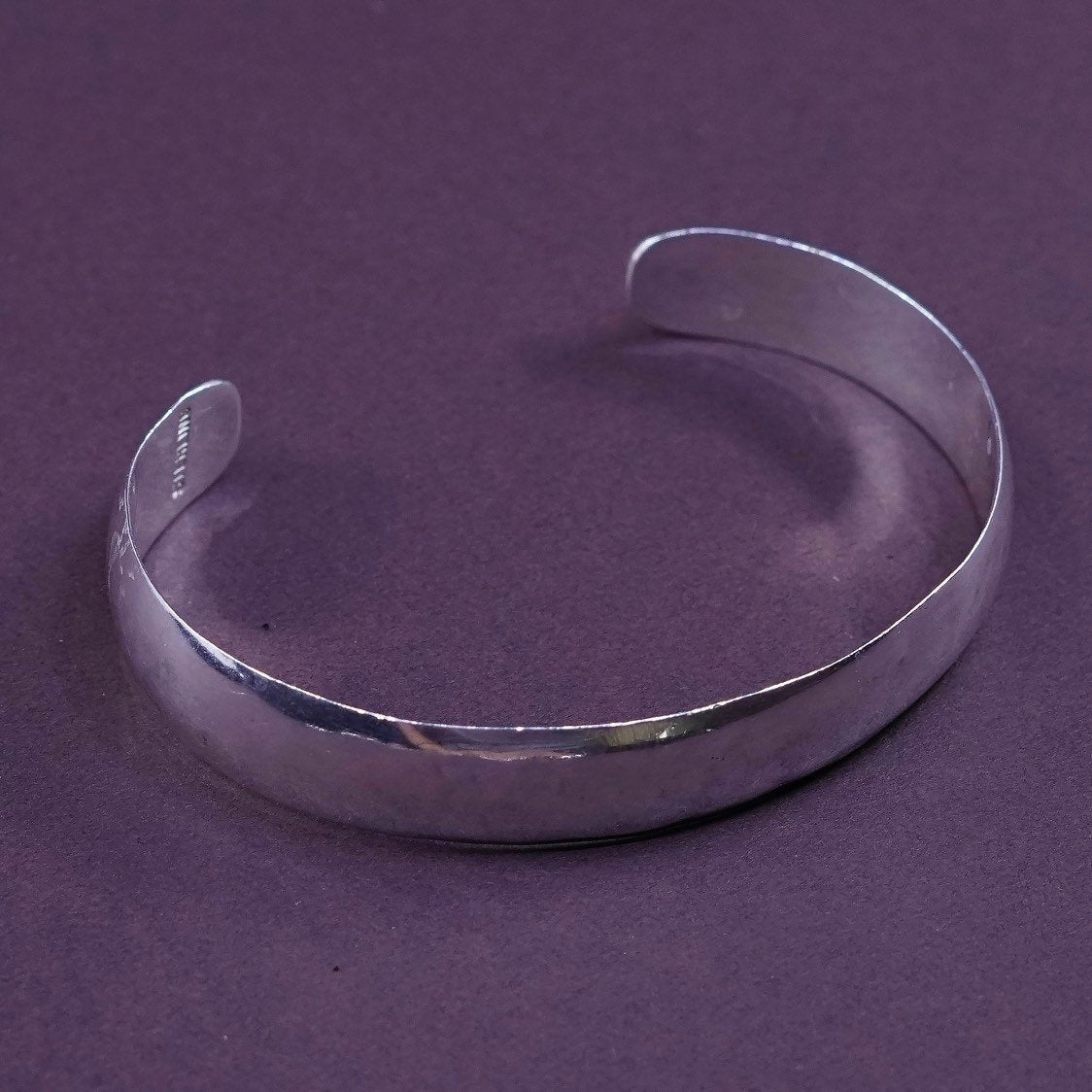 6.5", vtg Southwestern sterling silver handmade bracelet, hammered 925 cuff