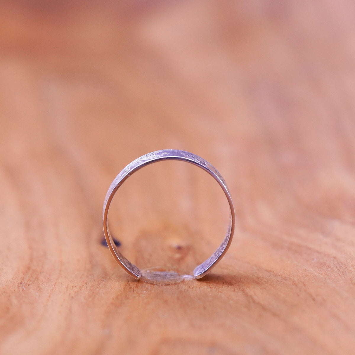 Size 8.5, vintage Sterling silver handmade ring, 925 wavy textured band