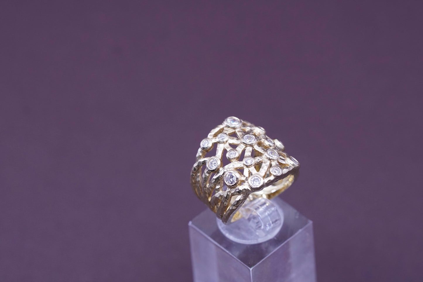 Size 7, Vintage Vermeil gold over Sterling 925 silver band ring with cz