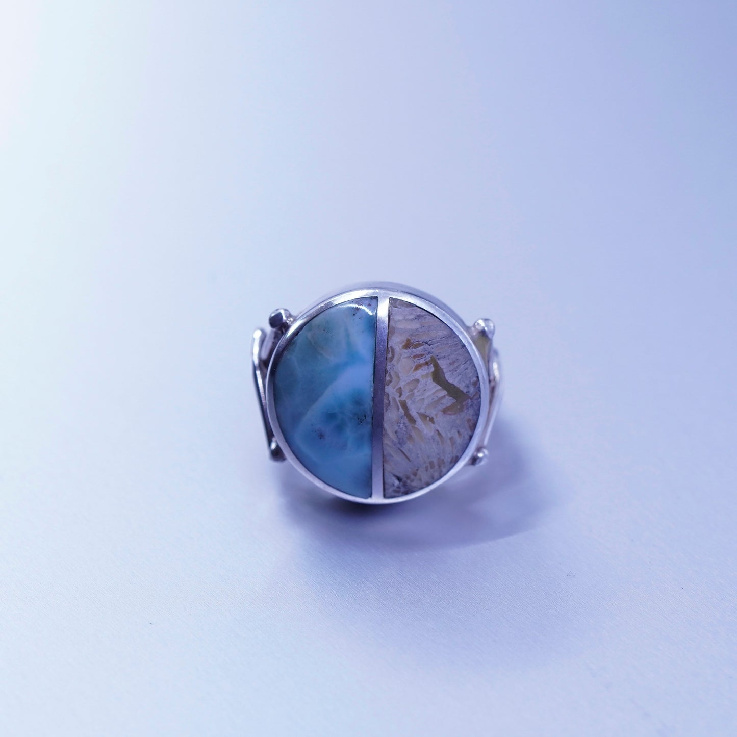 Size 6.5, vintage Sterling 925 silver handmade ring with Larimar and agate