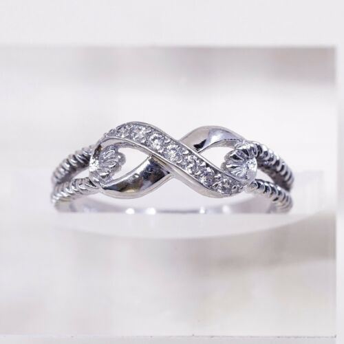 Sz 7.25, Vtg Sterling silver handmade ring, 925 silver Infinity Sumbo W/ CZ