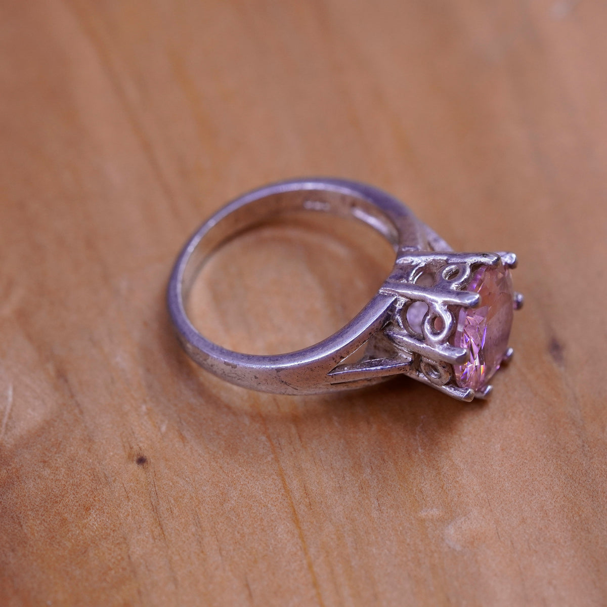 Size 6.25, vintage Sterling 925 silver handmade ring with pink Quartz