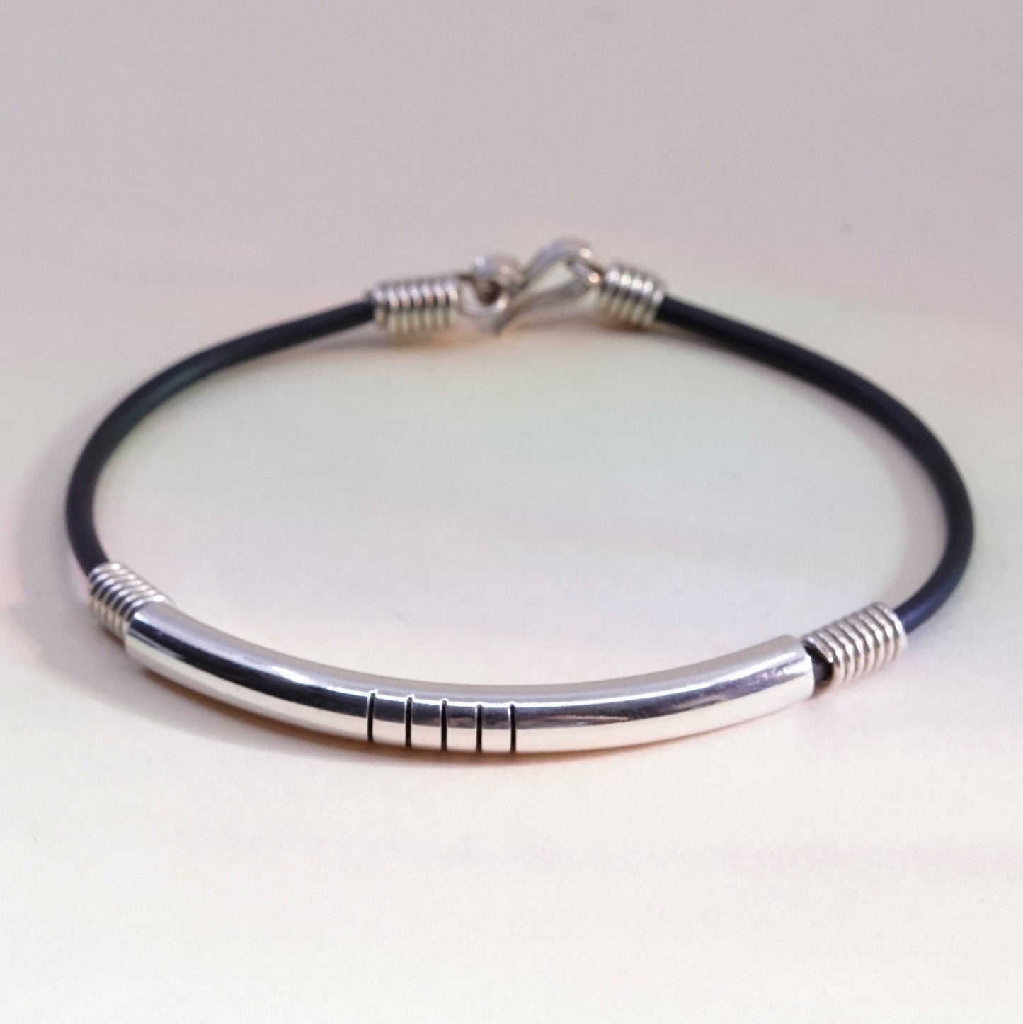 7.5”, Vintage black rubber chain with sterling 925 silver bar,