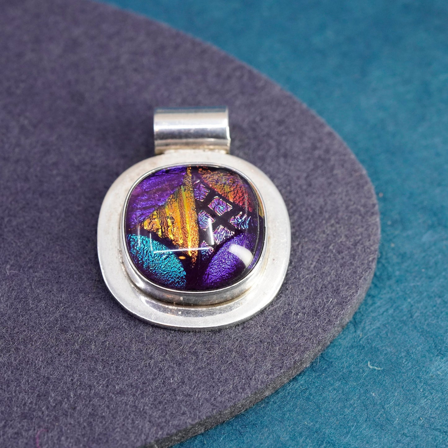 Vintage Mexico sterling silver handmade pendant, 925 circle with dichroic glass