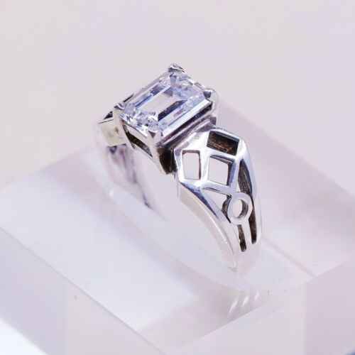 Sz 6.75 Vtg Sterling silver handmade ring, 925 silver Engagement band W/ CZ