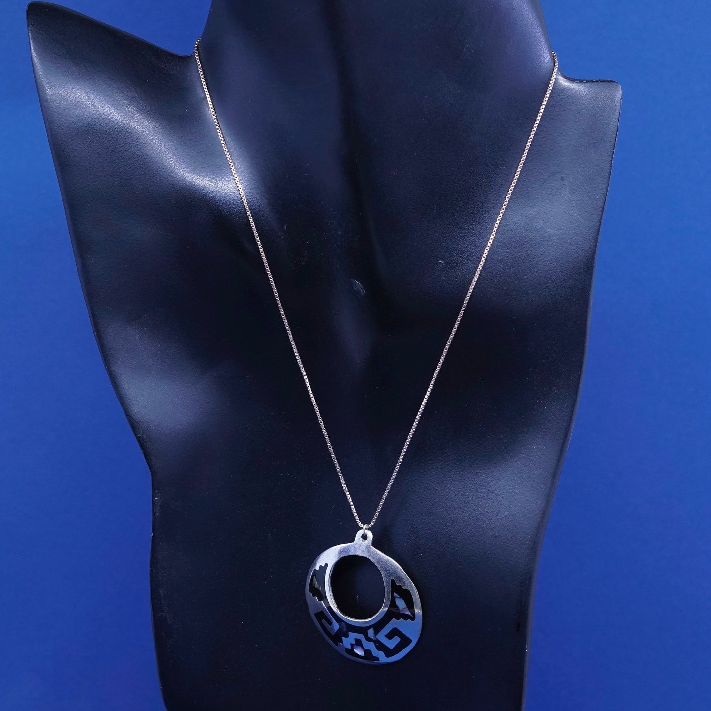 16”, Sterling silver handmade necklace, 925 box chain w/ alpaca circle pendant
