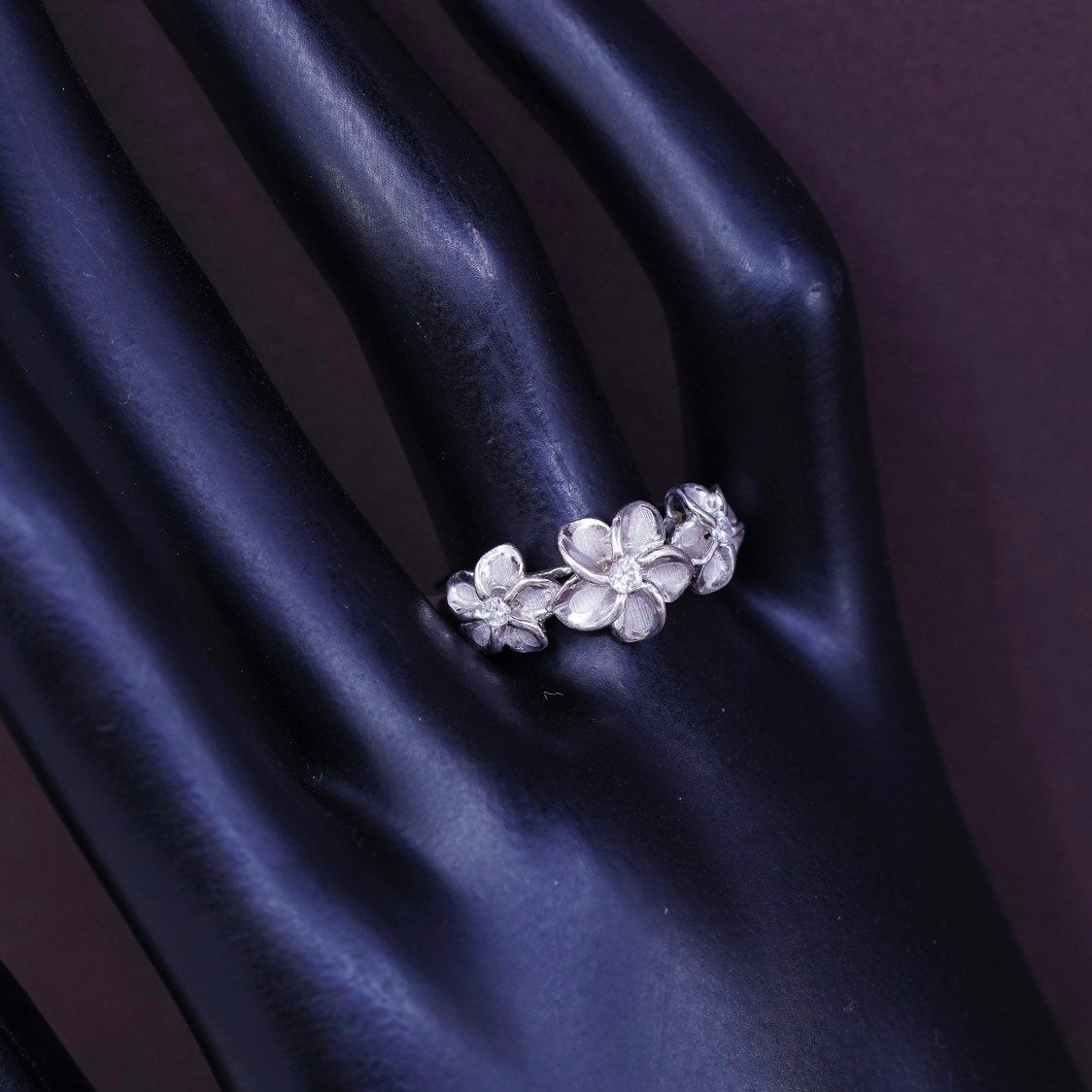sz 8.25, vtg Sterling silver flower ring, modern 925 silver with Cz